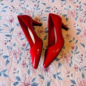 Easy Street Red Patent Pointed Toe Pumps - Comfort Wave Heels - Size 11